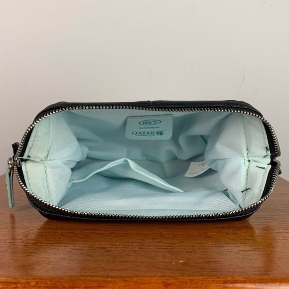 Bric’s exclusively for Qatar airways cosmetic small pouch bag - Picture 6 of 10